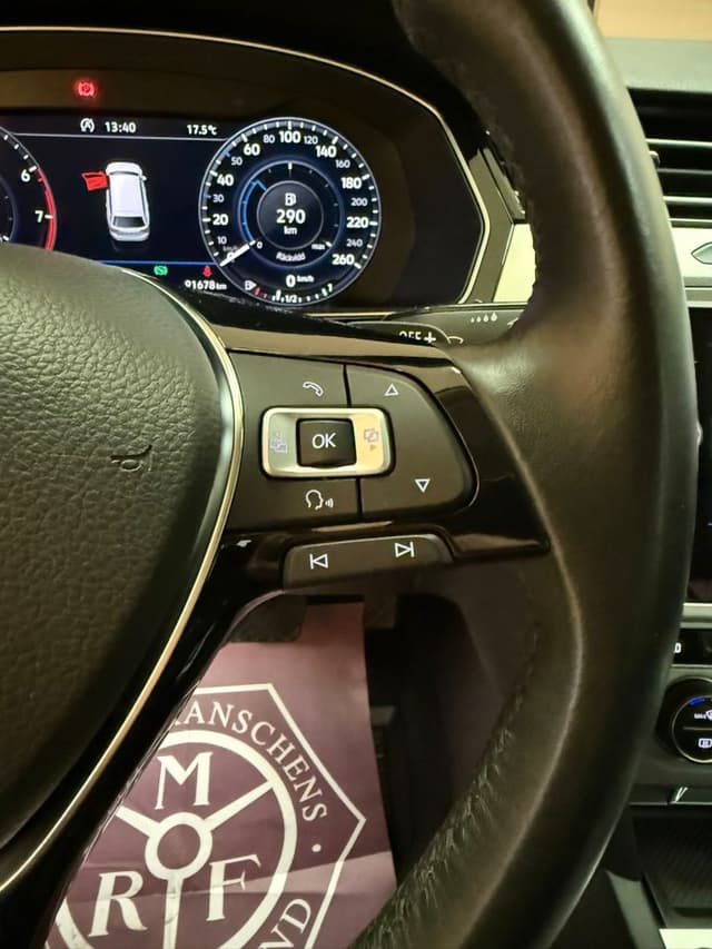 Volkswagen Passat i Örebro