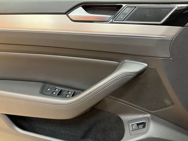 Volkswagen Passat i Örebro