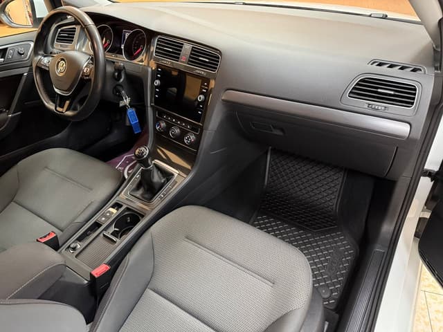 Volkswagen Golf i Örebro